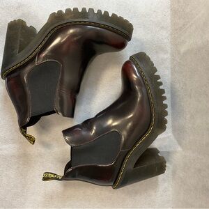 Dr. Martens Black Cherry Polished Leather Heeled Chelsea Boots Sz 7
